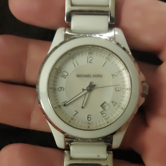 MICHAEL Michael Kors Silver and White Watch - Picture 2 of 6